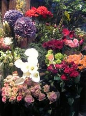 「フローリスト　ココライド」　（東京都武蔵野市）の花屋店舗写真1